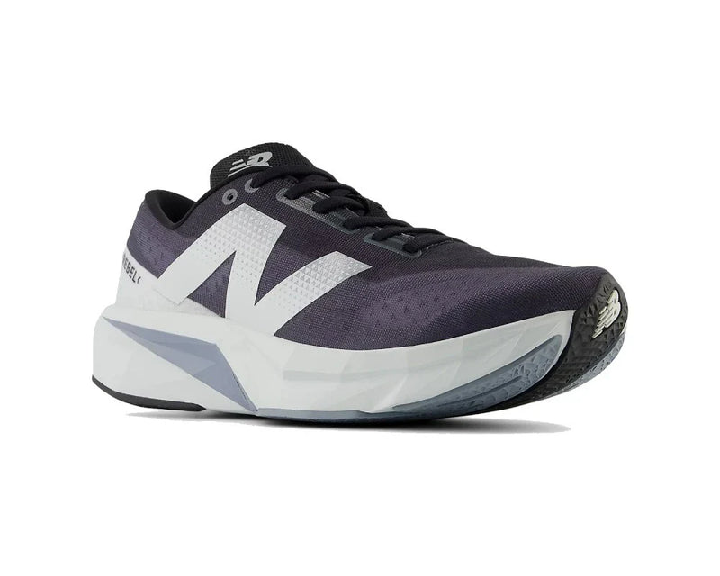 Tênis New Balance FuelCell Rebel v4 Masculino Preto Cinza