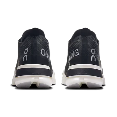 Tênis ON Running Cloudboom Strike Black | White